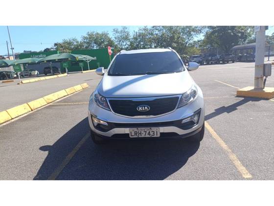KIA SPORTAGE 2.0 LX 4X2 16V FLEX 4P AUTOMÁTICO KIA SPORTAGE 2.0 LX 4X2 16V FLEX 4P AUTOMÁTICO